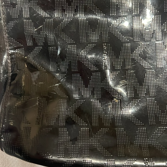 Michael Kors, black pocketbook beige straps - Picture 5 of 7